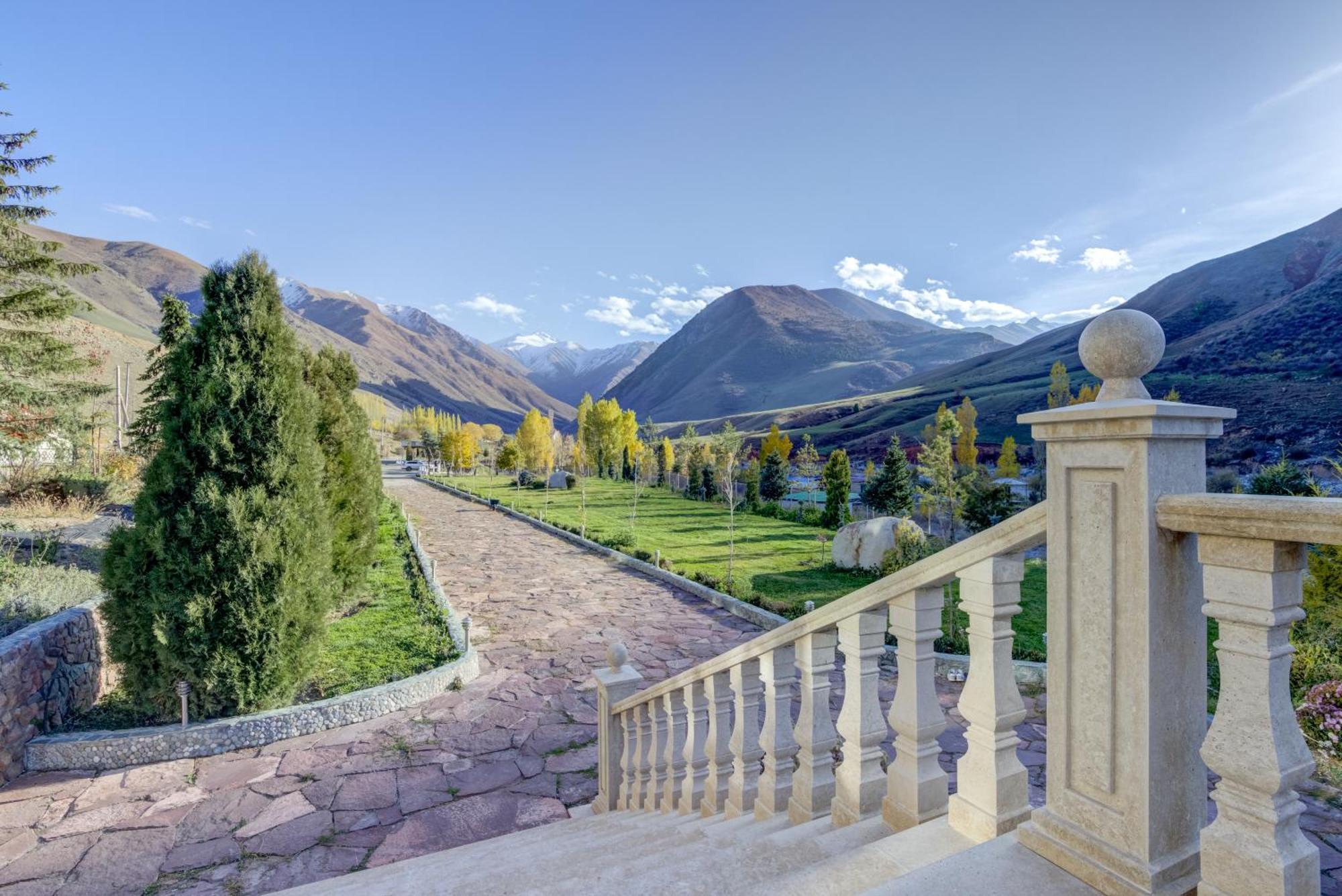 Mountain View Hot Spring Resort Kara-Bulak Exterior foto