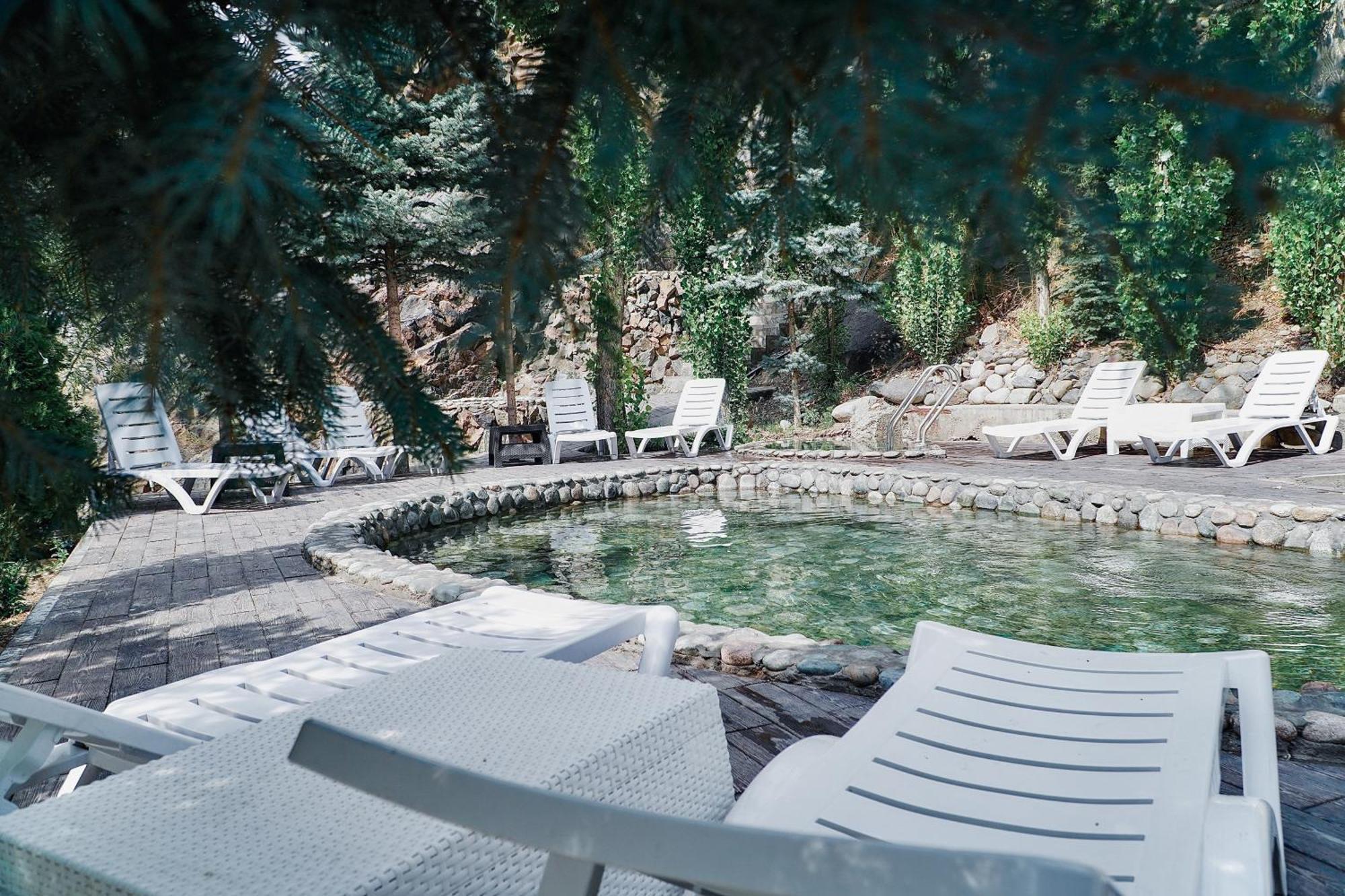 Mountain View Hot Spring Resort Kara-Bulak Exterior foto